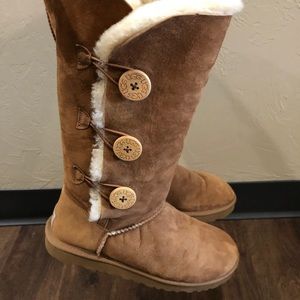 Ugg: Bailey Button Triplet II Boot